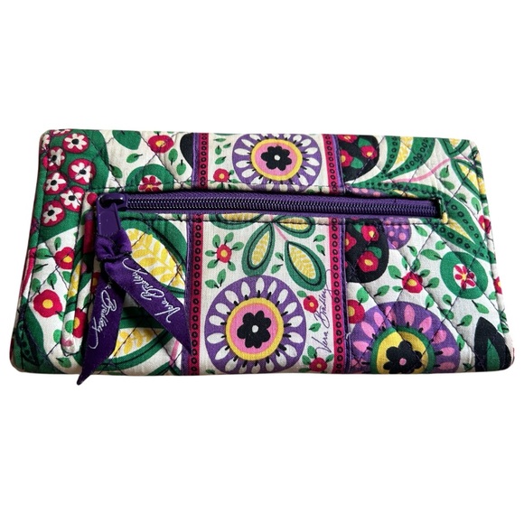 Vera Bradley Viva La Vera Retired Floral Quilted Trifold Wallet - Picture 2 of 10